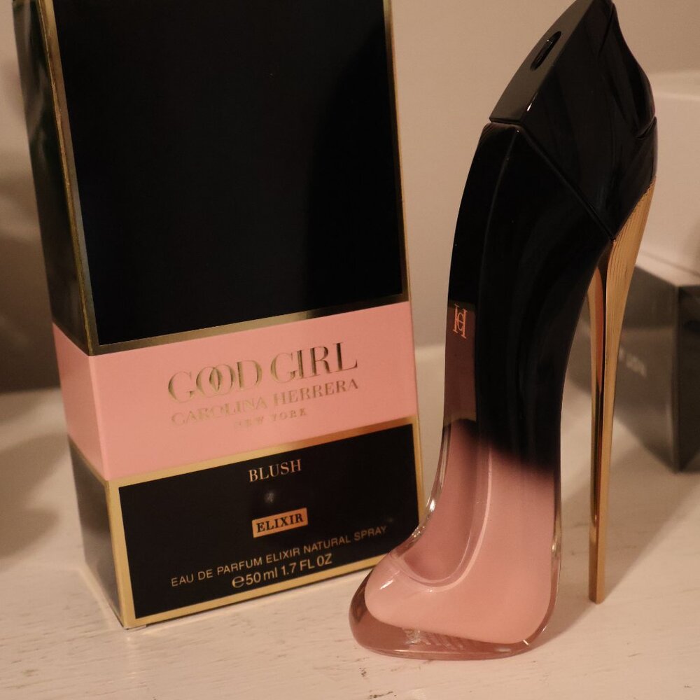 Carolina Herrera Good Girl Blush Elixir Perfume - Picture 2 of 4